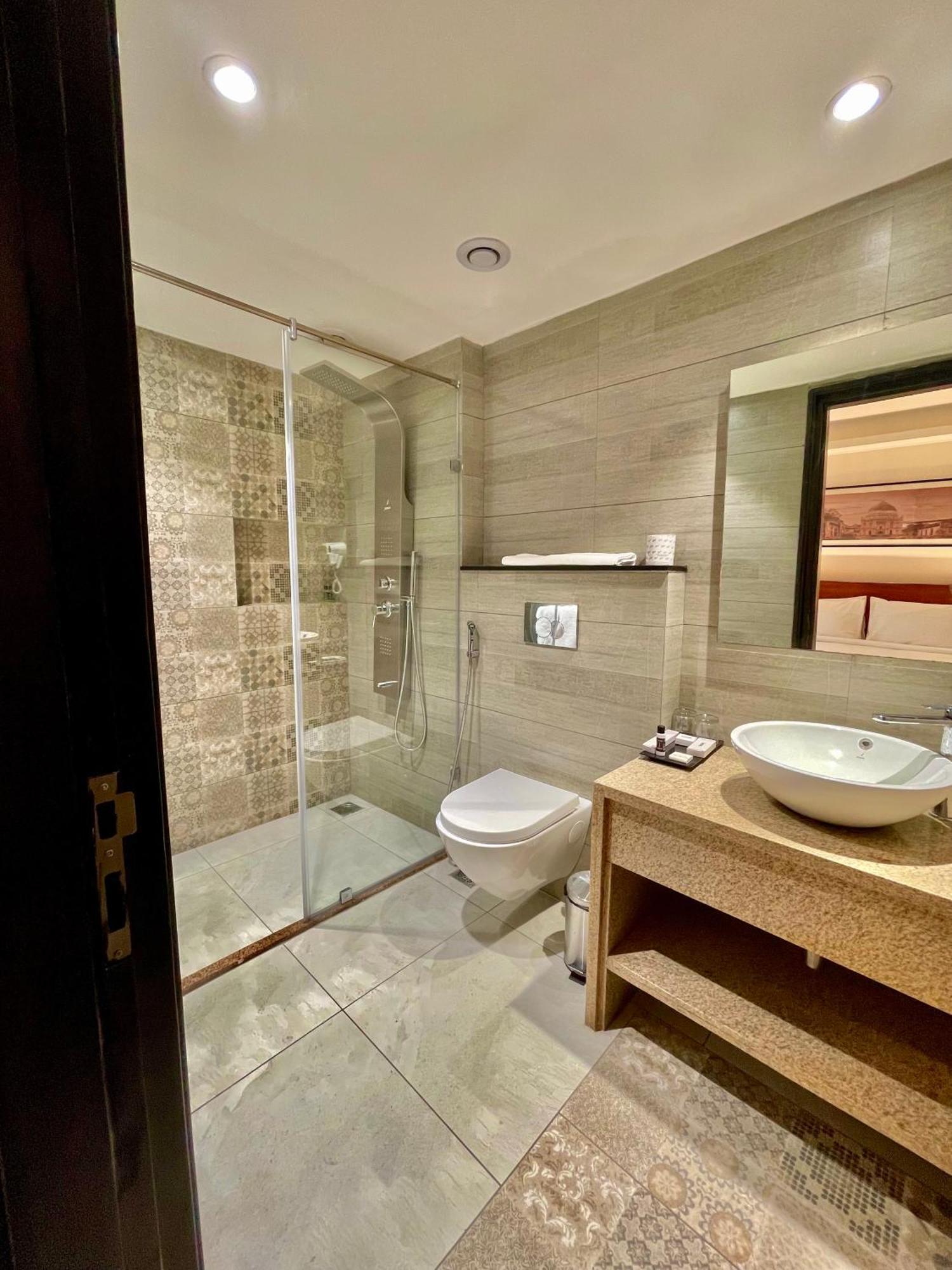 Best Western Maharani Bagh New Delhi Ngoại thất bức ảnh